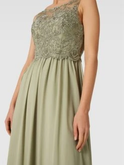 Laona Abendkleid Mit Floralen Stickereien - Olivgrün 9 Laona Abendkleid Mit Floralen Stickereien - Olivgrün -Wellensteyn Geschaft 61b42e27a9350hq7894kigq68p6k4dqba5838j1o8t54kdhp6514uhqja985aiah6op4cia56pa54li194o36cpj6crm8or5c5gjecpkchi3aob3c8o32cpl64s3cdhgc4qm8og
