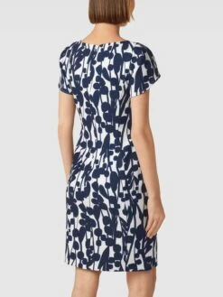 Vera Mont Cocktailkleid Mit Allover-Muster - Dunkelblau -Wellensteyn Geschaft 698k4d29a114cipi94o4kki96l142hab6l7kska86kpkski66sr4ah1o60r4ujibala54k1g9d344h266t3m6c1lc8p3gdr170pmadpkcdhj4e1g6krm8p1j60s3ac1h68qjic8