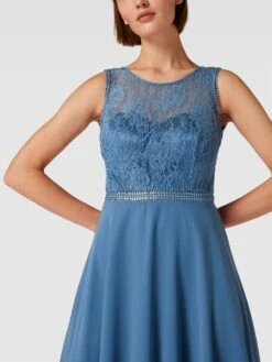 V.M. Kleid Mit Spitzenbesatz - Rauchblau 9 V.M. Kleid Mit Spitzenbesatz - Rauchblau -Wellensteyn Geschaft 6kr4cl1h755jij258h948l2k9p156lim9kp56c1h8p1kcki59kq48daga4pkod266so58ja2aoql2e1k6d3jgdhp6lgm8d3460pjgdhk6pim6oj36csjed9iccsj4cr660r66cg