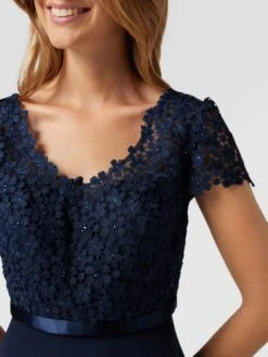 Luxuar Cocktailkleid Mit Ziersteinen Und Floralen Stickereien - Dunkelblau 9 Luxuar Cocktailkleid Mit Ziersteinen Und Floralen Stickereien - Dunkelblau -Wellensteyn Geschaft 74r5cl9n6ko4mc2c9hb5akagagqkme9n88p4uipo90p3chqf95130iqh9t4kak2l716jchq78l23agaka0o62chnc8q38dj6coq64e1k61j36o9l74sm8p32c5i68cpo6pj3ec8