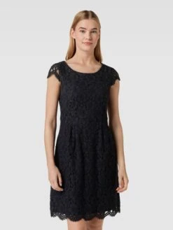 Montego Cocktailkleid Aus Spitze Mit Floralem Allover-Muster - Marineblau 10 Montego Cocktailkleid Aus Spitze Mit Floralem Allover-Muster - Marineblau -Wellensteyn Geschaft 8p53ehi6acolae2591ak8iaj8ssksgi28ss4eda48p352h2dal84egq190ql0eah895kaiah6osl4kpl70o3gcr3c8sjgob66hh38c1k6sr64o9i6lhm4e1jcgrj2dhj64r30pg