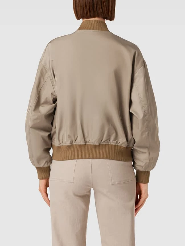 Marc O'Polo Blouson Mit Label-Details - Taupe 7 Marc O'Polo Blouson Mit Label-Details - Taupe – Bild 5