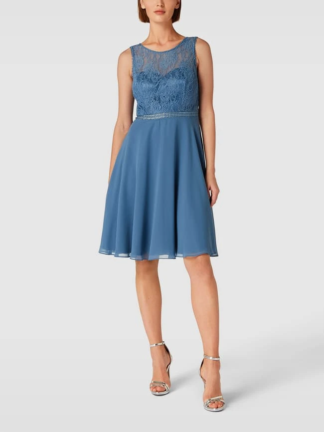 V.M. Kleid Mit Spitzenbesatz - Rauchblau 3 V.M. Kleid Mit Spitzenbesatz - Rauchblau