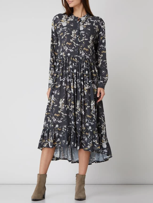 Oh April Kleid Mit Floralem Muster Modell 'Flowing Fae' - OH APRIL X P&C - Exklusiv Bei Uns Erhältlich - Schwarz 3 Oh April Kleid Mit Floralem Muster Modell 'Flowing Fae' - OH APRIL X P&C - Exklusiv Bei Uns Erhältlich - Schwarz