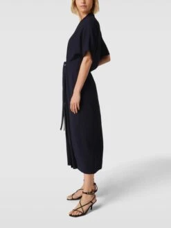 Windsor. Windsor Midikleid Mit Bindegürtel - Marineblau -Wellensteyn Geschaft a4o42i1h9t1j0hi69lajcj1h9l9j0l269h6kaghj6pak4ka36ss5cdql70o4kl24ad2k4ipk9p2jaipl6so3cohmc4oj0dhpcgrm4p9kc8smce1n65gj8cj274pm2cb5c4s36e8
