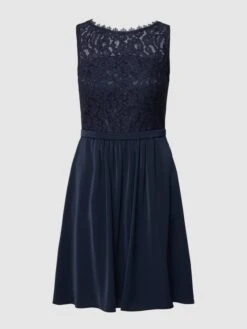 V.M. Cocktailkleid Mit Spitzenbesatz - Dunkelblau -Wellensteyn Geschaft acp30h9m6h246limap442chm74o36k259gq52hi36583gl2f650kcka264r4mhamap3l6h2i6db4kdqf9d3jgo9m65j38d31c8p3cc9k6opj0e3465h30o9n6ks3ap34ccr6cd8