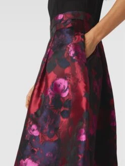 Christian Berg Cocktail Cocktailkleid Mit Floralem Muster - Rot Meliert -Wellensteyn Geschaft ad3k8hal8h348kqba8rjajhh85836d9i9d2k4h1kal4jgk2m8h936l276ha4ml2m6p2jgeaa8l6l2cq984o30c9i69imccr2cpj64d1kc5h68ohoc8rm4dhn6ko34p34c9hj4o8