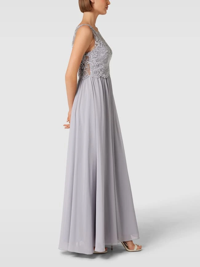 Laona Abendkleid Mit Floralen Stickereien - Eisblau 6 Laona Abendkleid Mit Floralen Stickereien - Eisblau – Bild 4