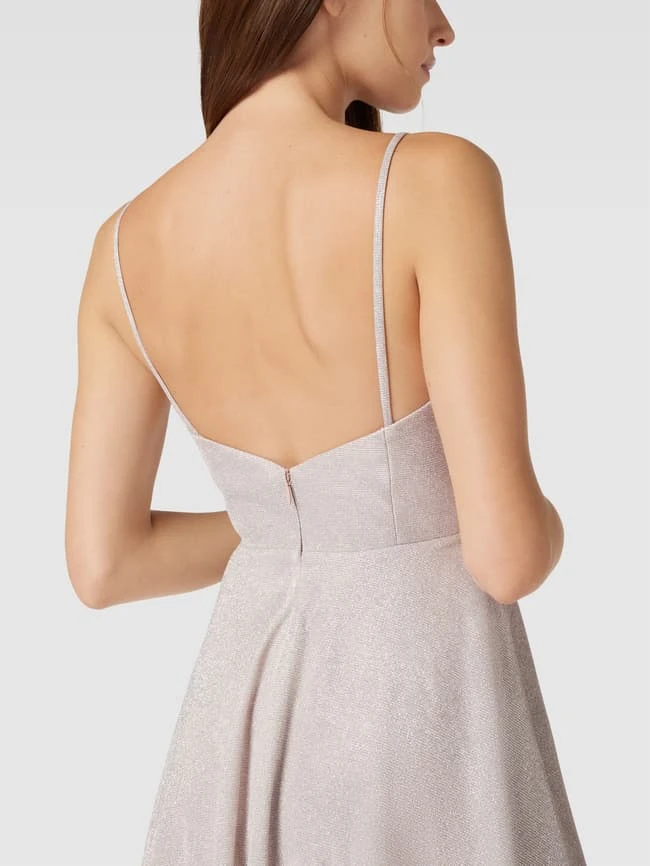 Jake*s Cocktail Cocktailkleid Mit Effektgarn - Metallic Beige 5 Jake*s Cocktail Cocktailkleid Mit Effektgarn - Metallic Beige – Bild 3